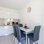 Appartamento Modernes Nur 430 Meter Zum Sandstrand Im Beliebten Viertel Crni Mul Crikvenica