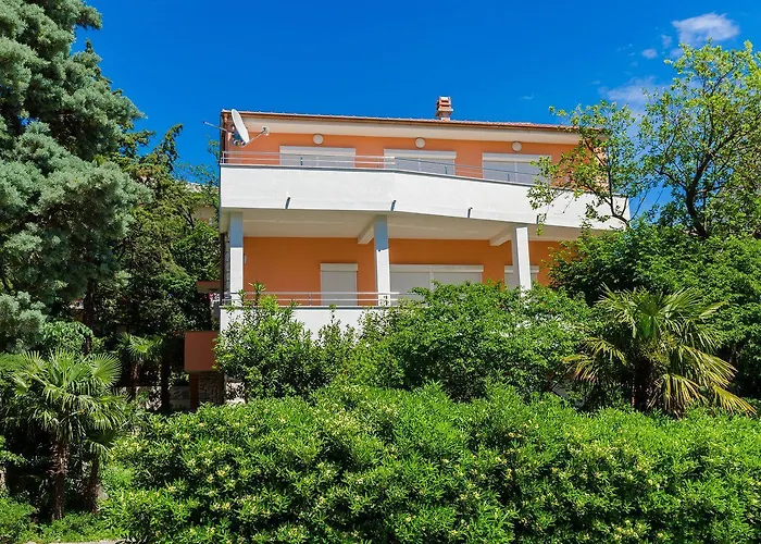 Modernes Nur 430 Meter Zum Sandstrand Im Beliebten Viertel Crni Mul Apartment Crikvenica
