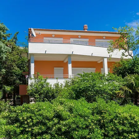 Modernes Nur 430 Meter Zum Sandstrand Im Beliebten Viertel Crni Mul Apartamento Crikvenica