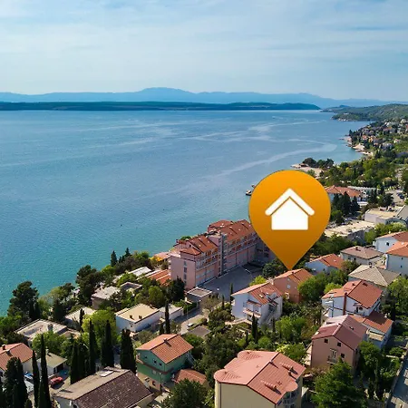 Modernes Nur 430 Meter Zum Sandstrand Im Beliebten Viertel Crni Mul Crikvenica