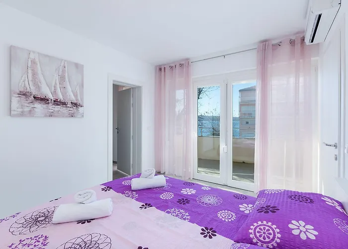 Appartement Modernes Nur 430 Meter Zum Sandstrand Im Beliebten Viertel Crni Mul *